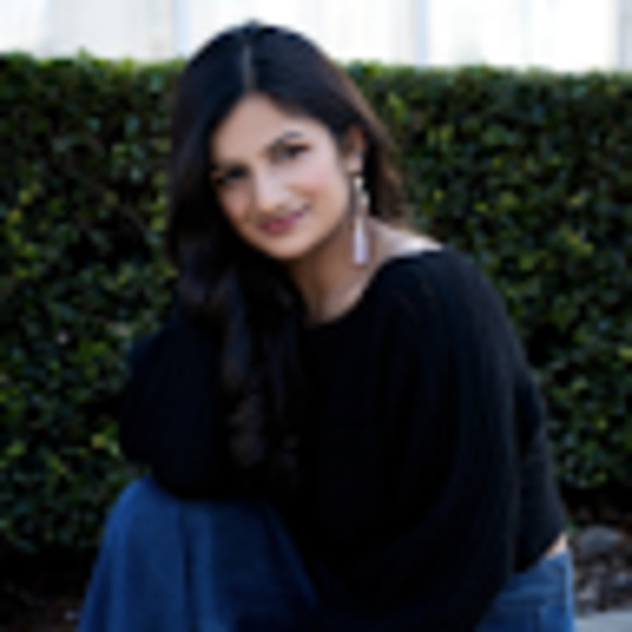 Meet your Posher, Esha - Picture 1 of 1